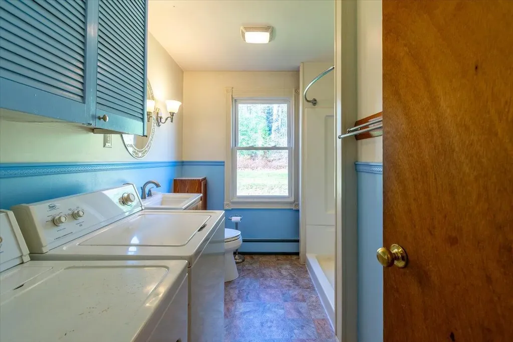 560 Belfast Road Camden ME 04843