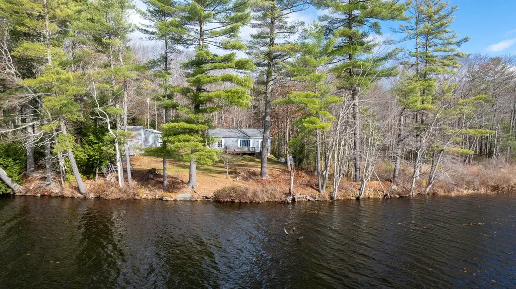 16 Rolands Way Augusta ME 04330