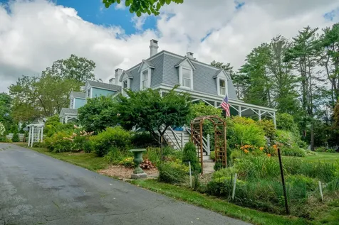 338 Foreside Road Falmouth ME 04105