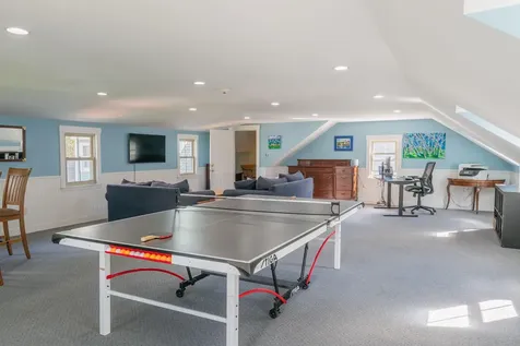 338 Foreside Road Falmouth ME 04105