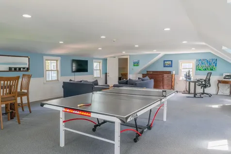 338 Foreside Road Falmouth ME 04105