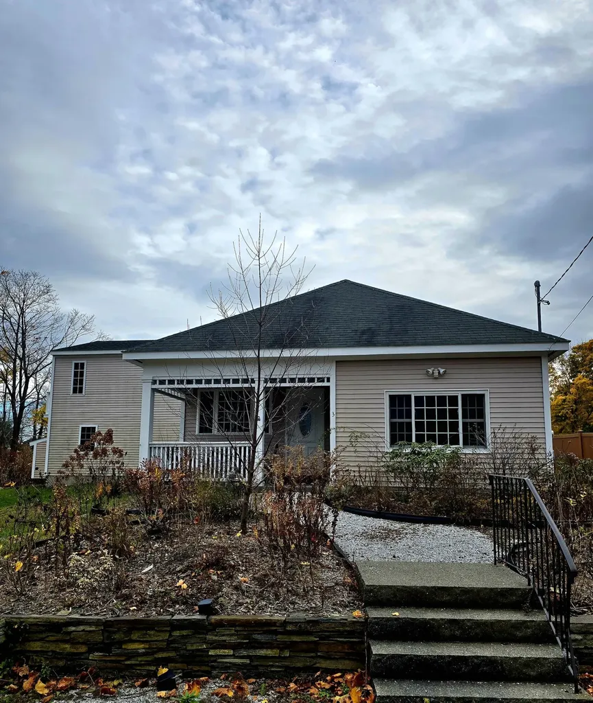 3 Seavey Lane Rockland ME 04841