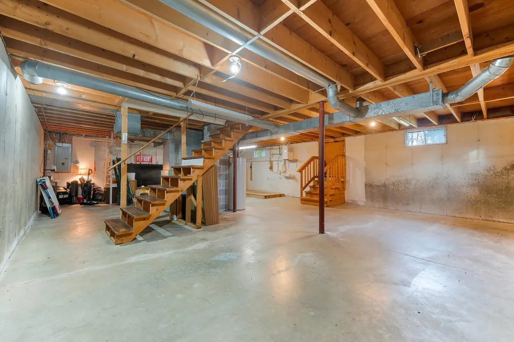 5 Seekins Drive Bath ME 04530