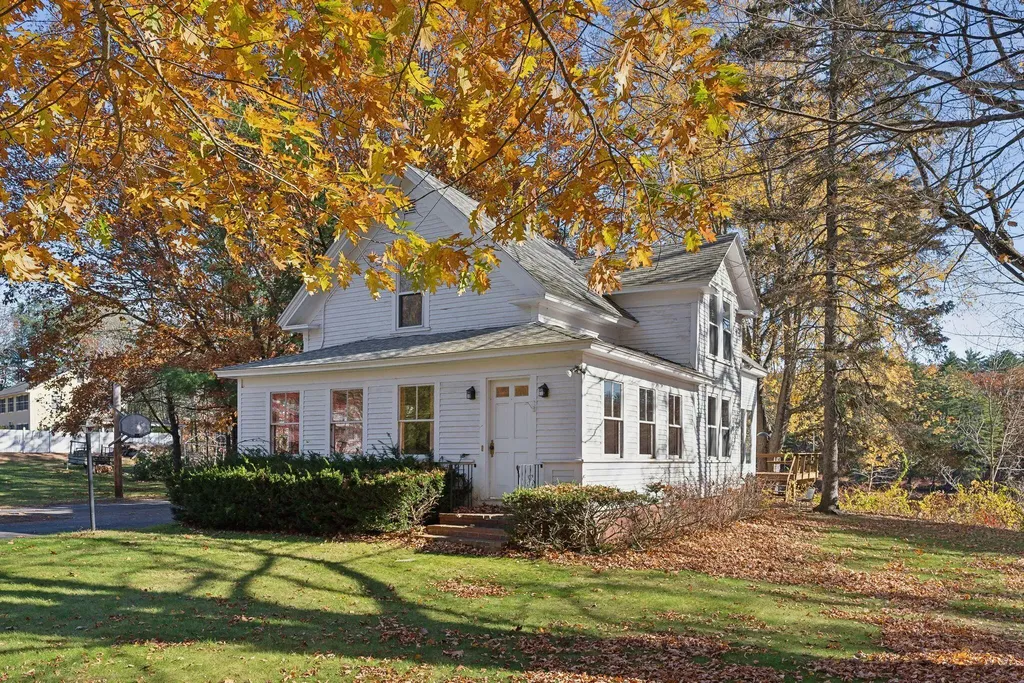 483 N River Road Auburn ME 04210