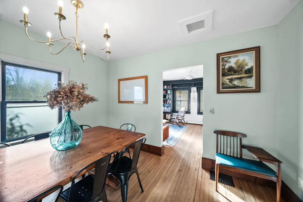 20 Crosby Street Orono ME 04473