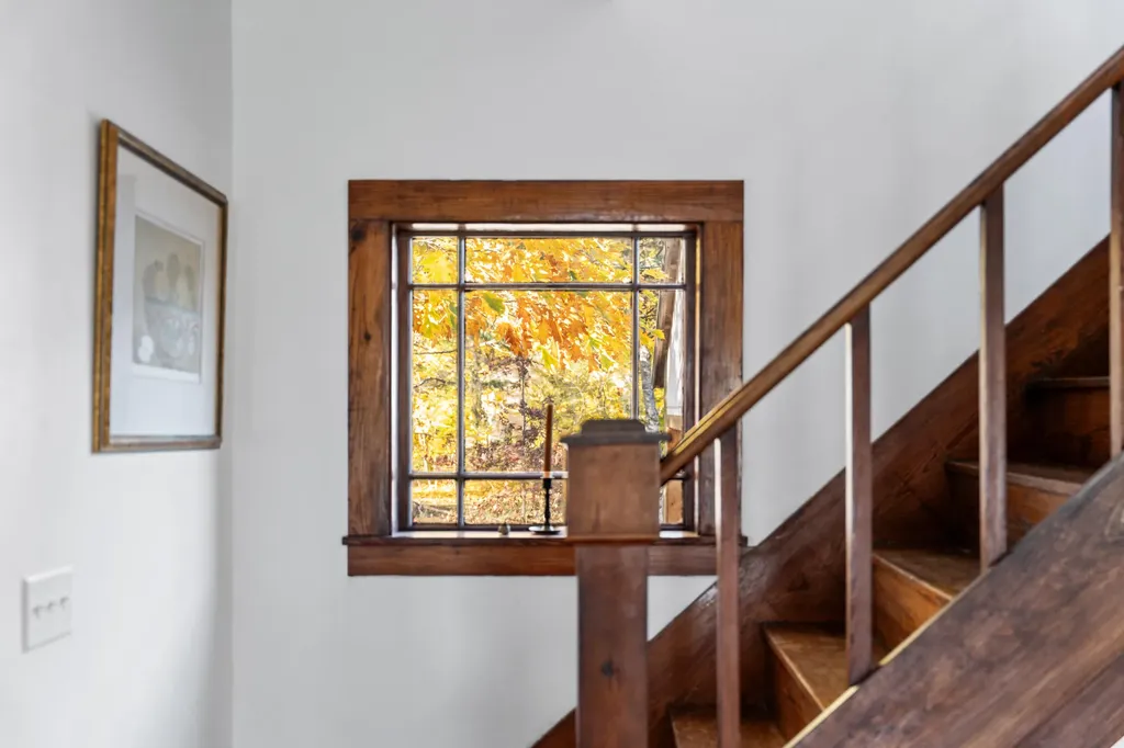 20 Crosby Street Orono ME 04473