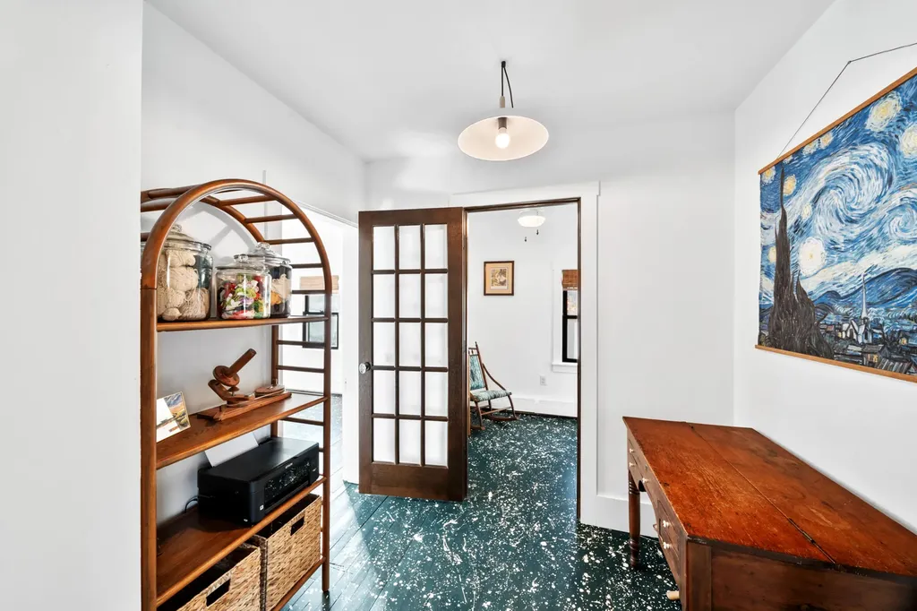 20 Crosby Street Orono ME 04473