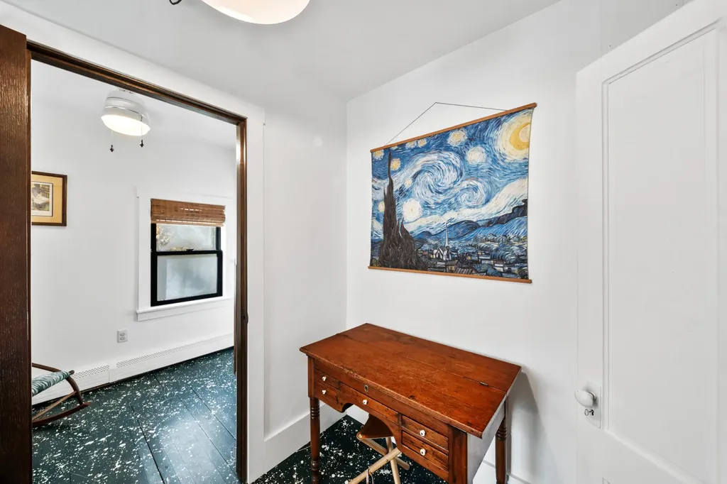 20 Crosby Street Orono ME 04473