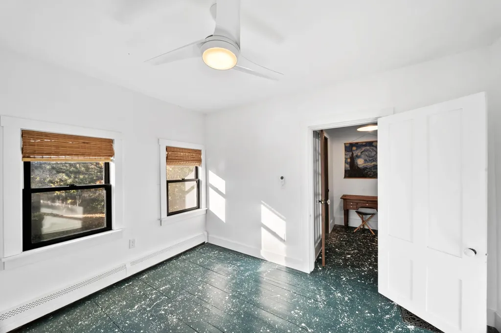 20 Crosby Street Orono ME 04473