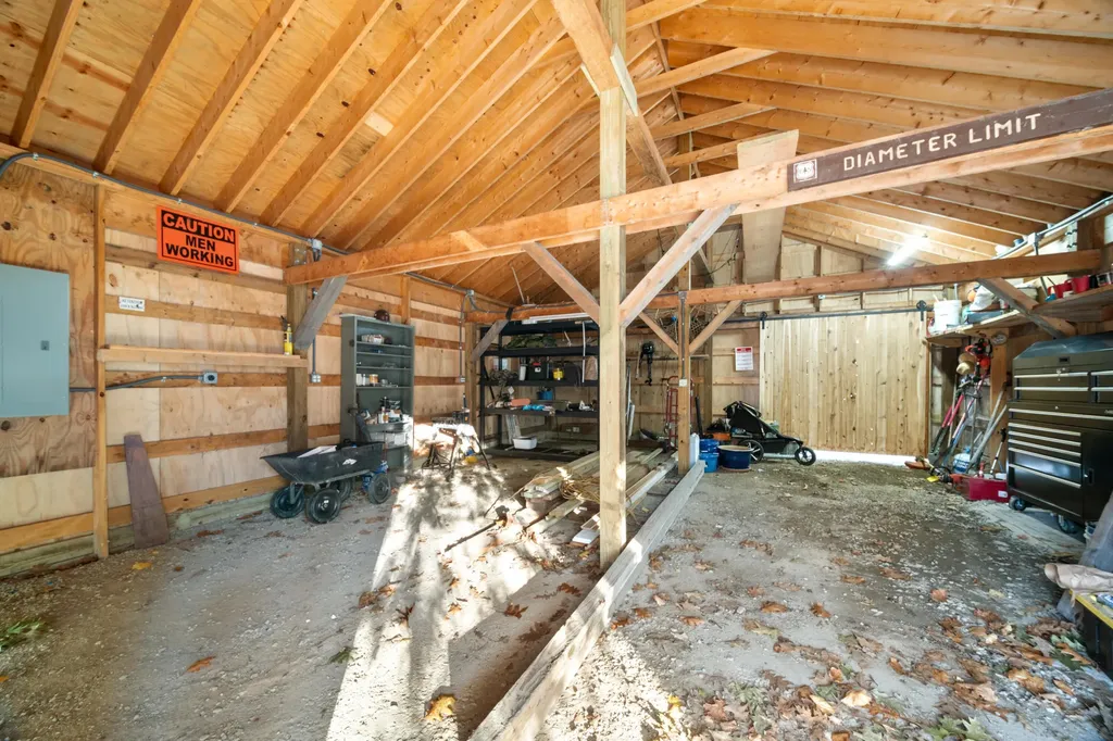 20 Crosby Street Orono ME 04473