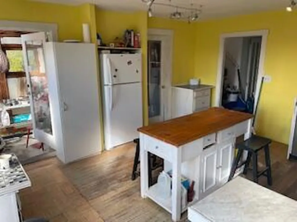 56 Green Street Thomaston ME 04861