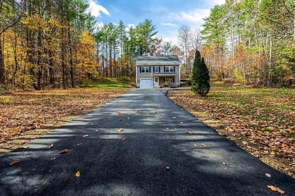 2043 Riverside Drive Auburn ME 04210