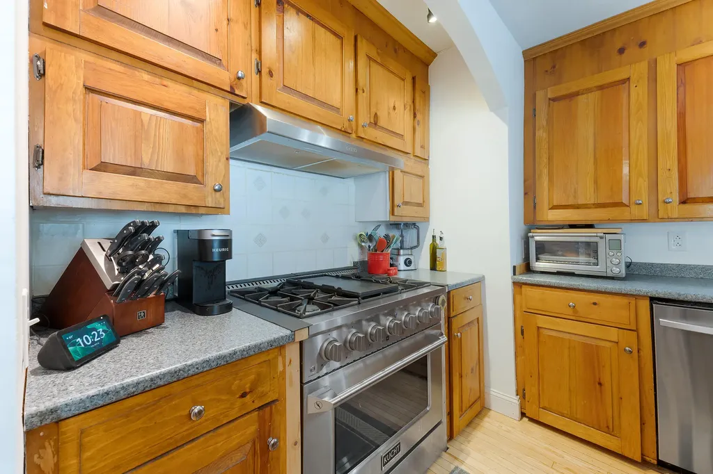 18 Garrison Street Brunswick ME 04011