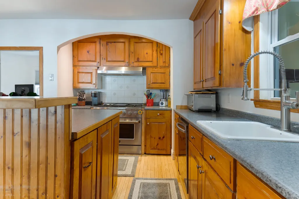 18 Garrison Street Brunswick ME 04011