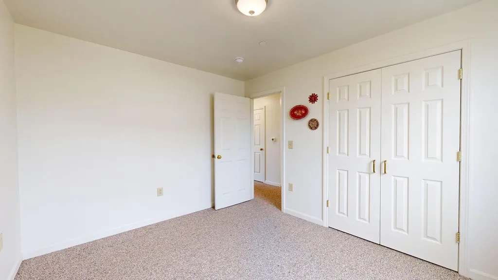 24 Forrestal Drive Brunswick ME 04011