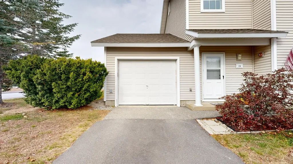 24 Forrestal Drive Brunswick ME 04011