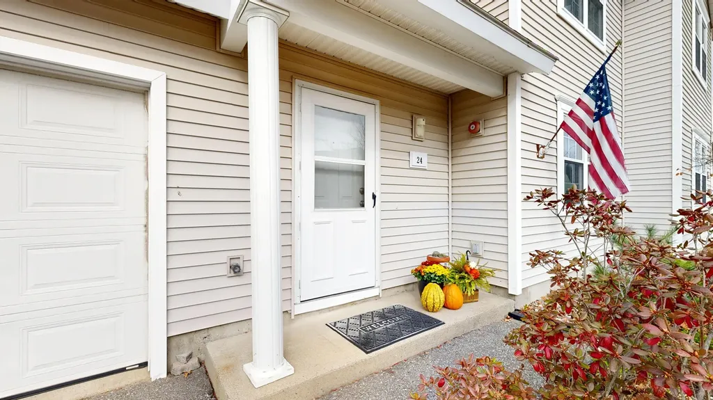24 Forrestal Drive Brunswick ME 04011