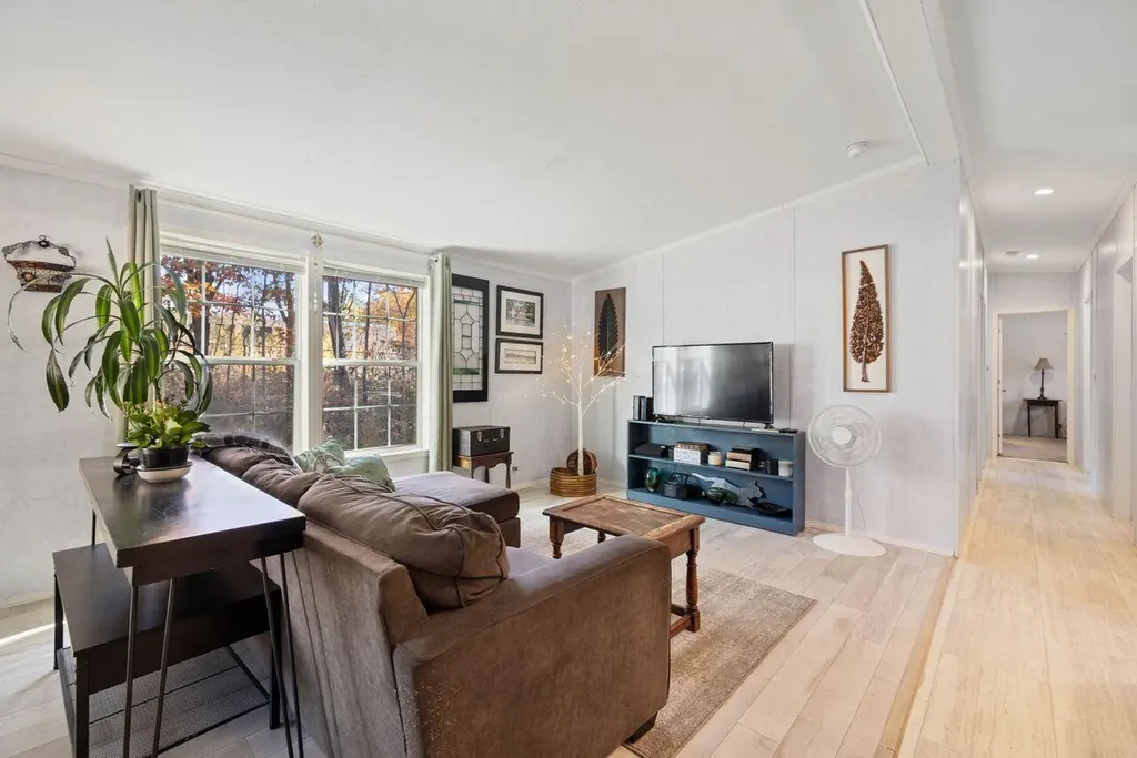 1038 Portland Road Saco ME 04072