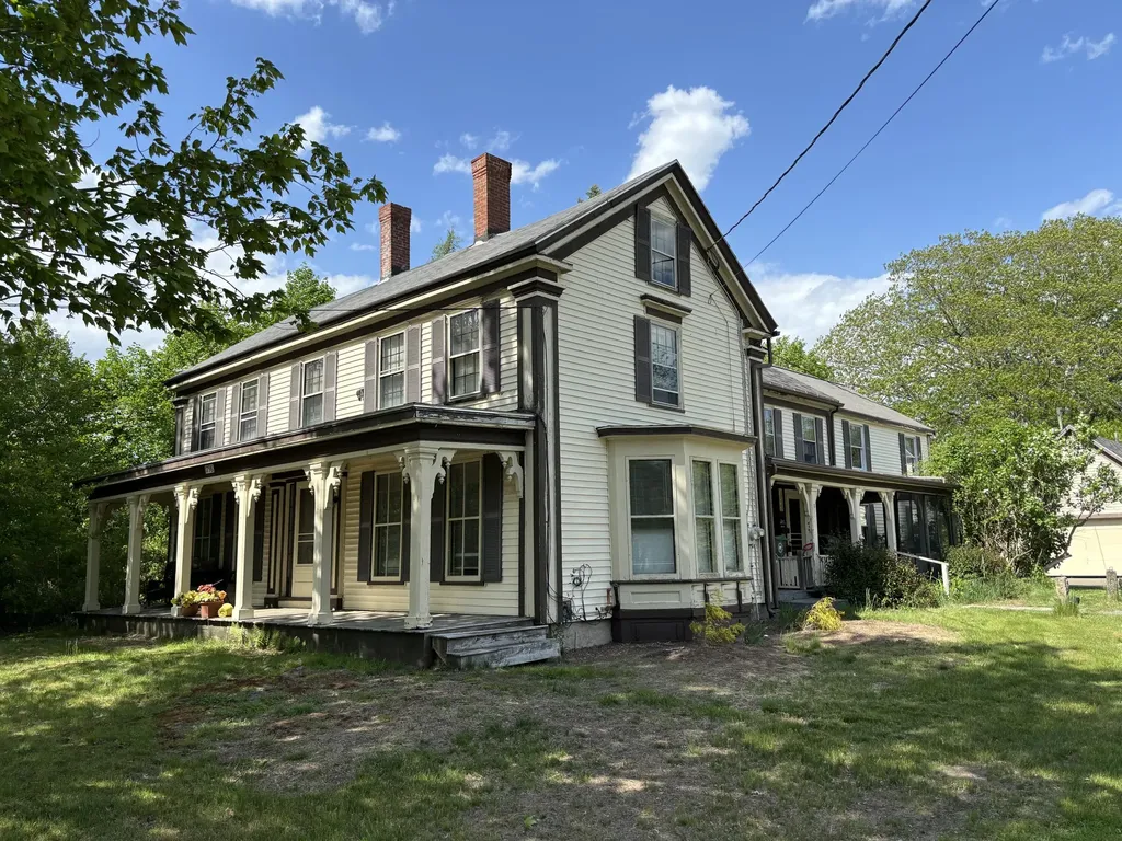 77 Fletcher Street Kennebunk ME 04043