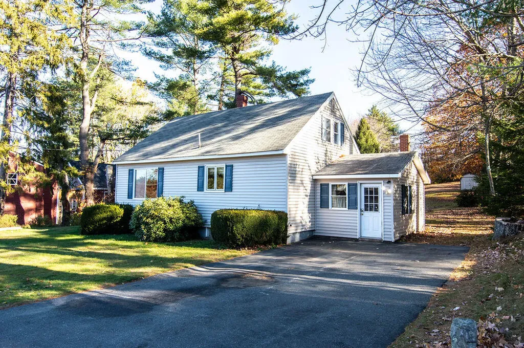 1 Blackstrap Road Falmouth ME 04105