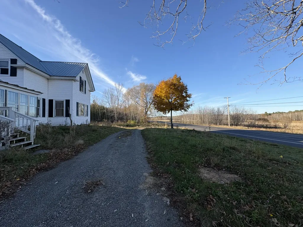 398 Estes Avenue Palmyra ME 04965