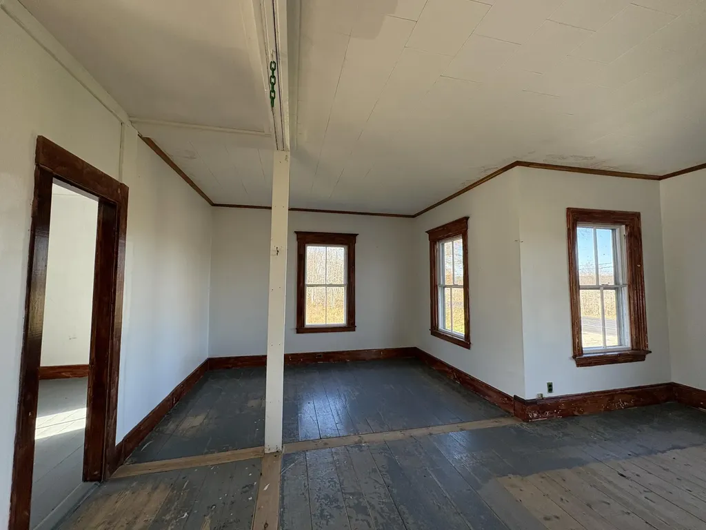 398 Estes Avenue Palmyra ME 04965