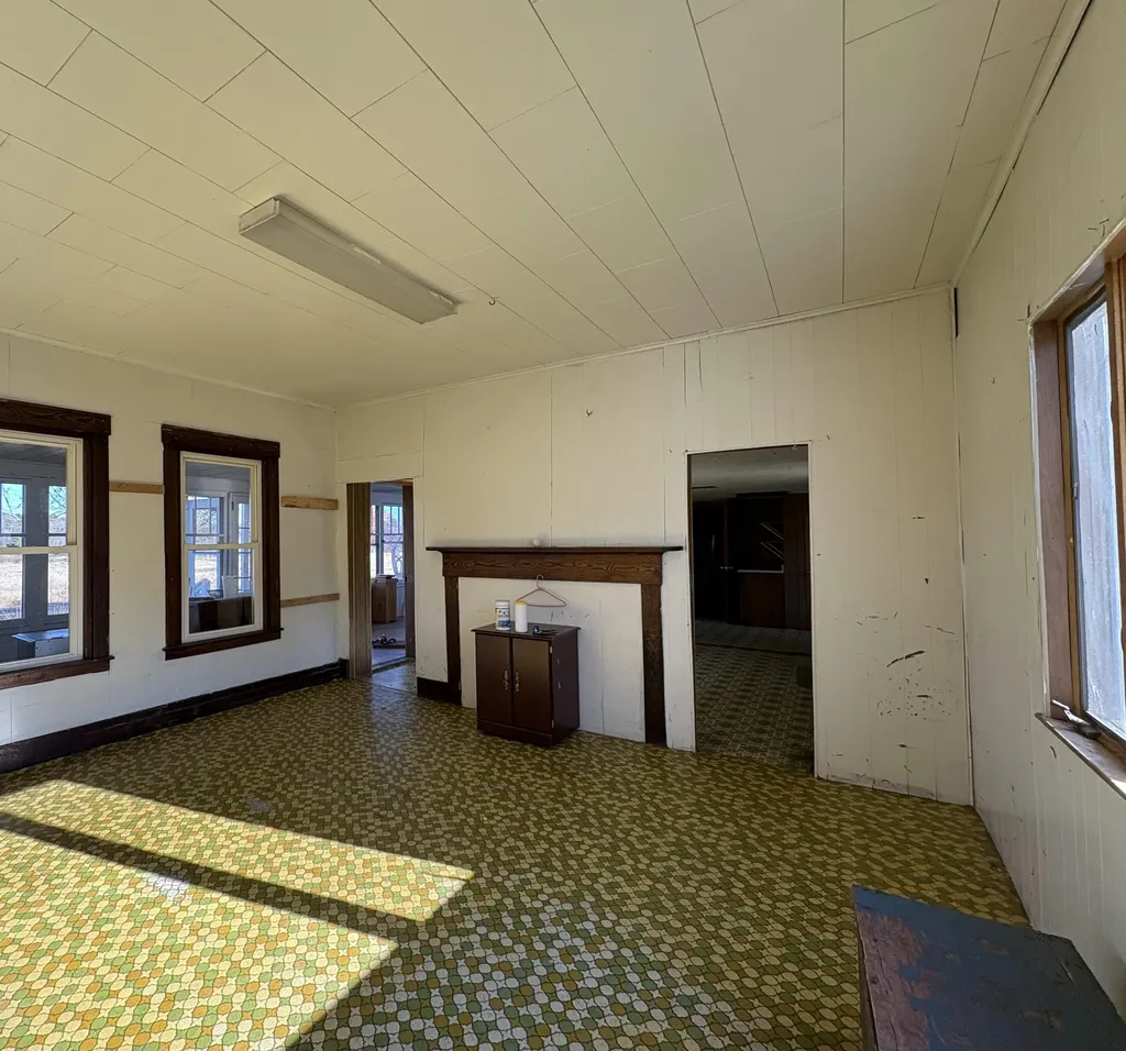 398 Estes Avenue Palmyra ME 04965