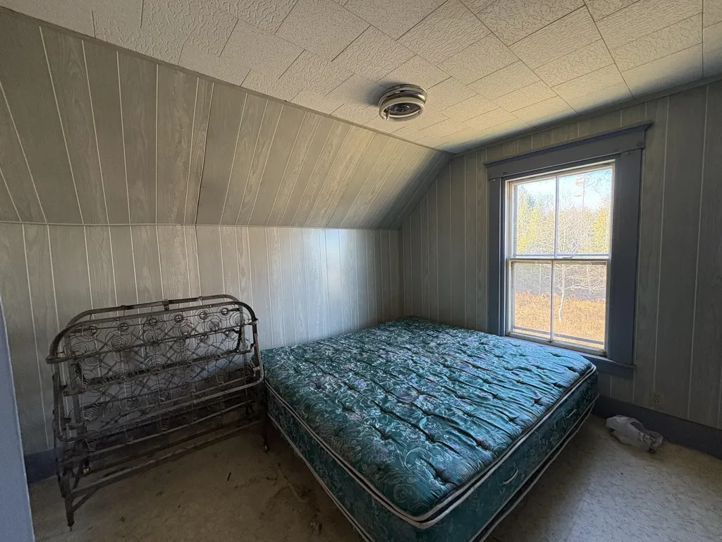 398 Estes Avenue Palmyra ME 04965