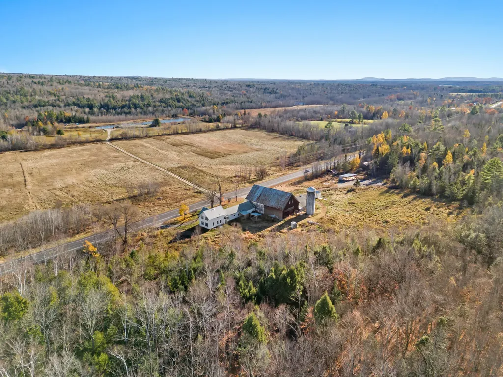 398 Estes Avenue Palmyra ME 04965