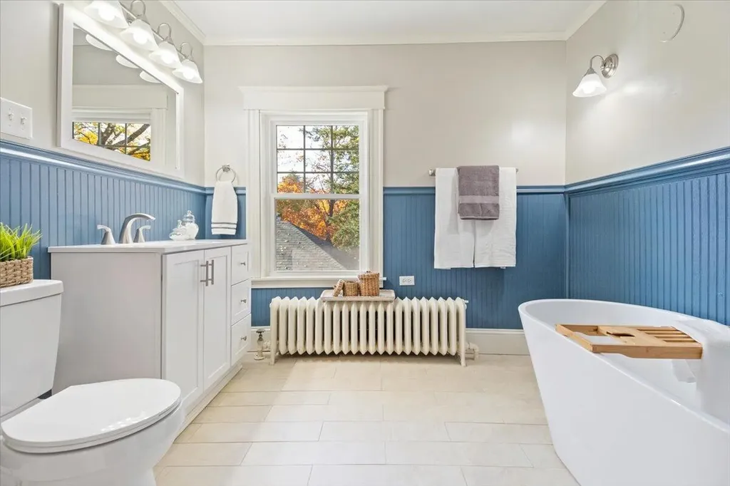 82 Gamage Avenue Auburn ME 04210