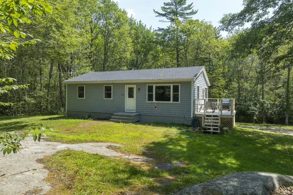 26 E Shore Road Westport Island ME 04578
