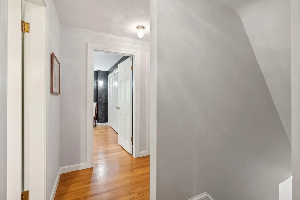 16 Brookside Drive Falmouth ME 04105