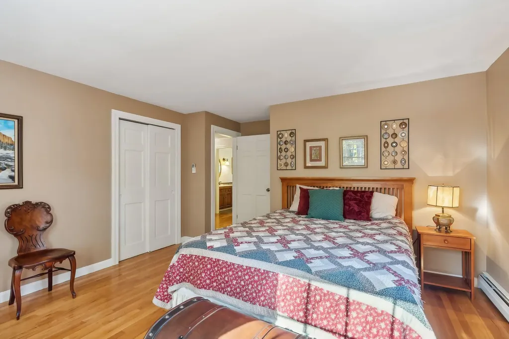 16 Brookside Drive Falmouth ME 04105