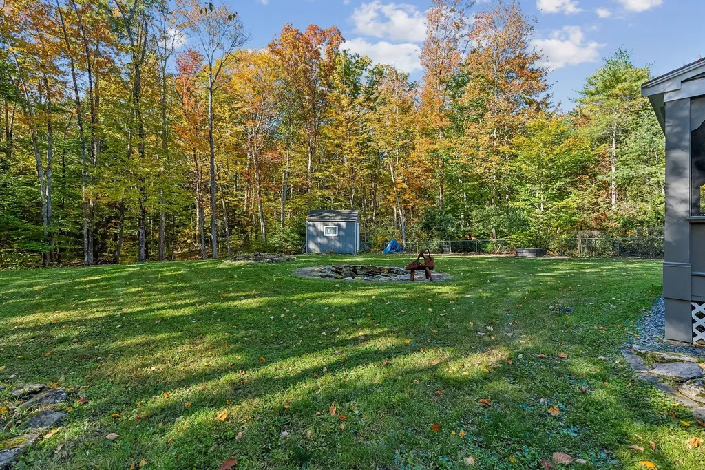 16 Brookside Drive Falmouth ME 04105