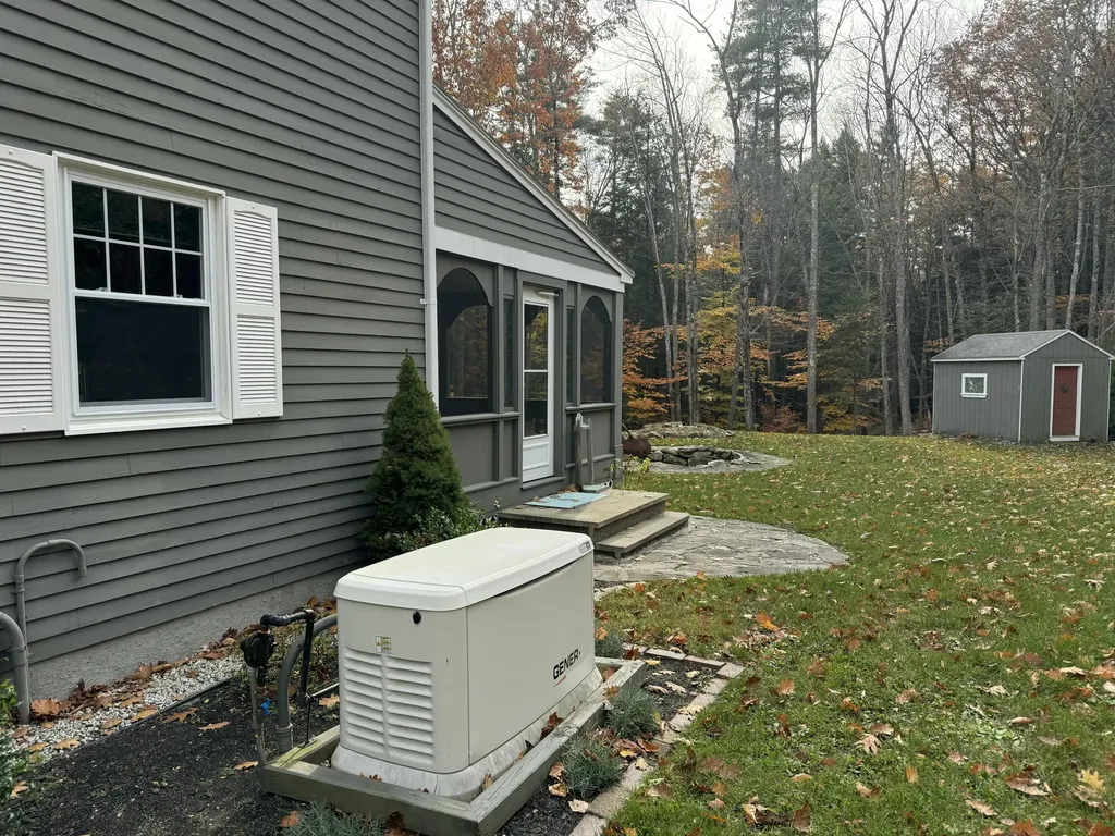 16 Brookside Drive Falmouth ME 04105