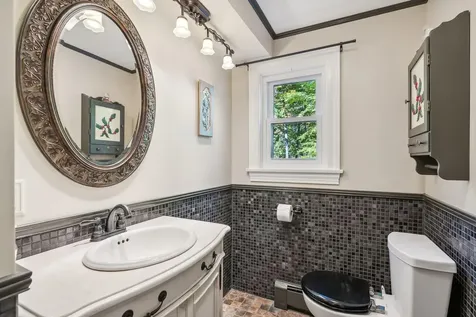 16 Brookside Drive Falmouth ME 04105