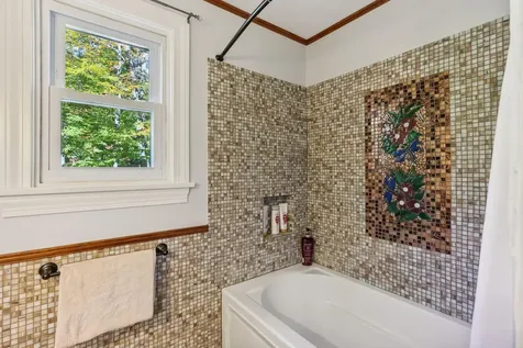 16 Brookside Drive Falmouth ME 04105