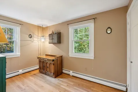 16 Brookside Drive Falmouth ME 04105
