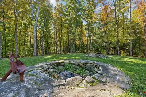 16 Brookside Drive Falmouth ME 04105