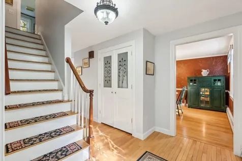 16 Brookside Drive Falmouth ME 04105