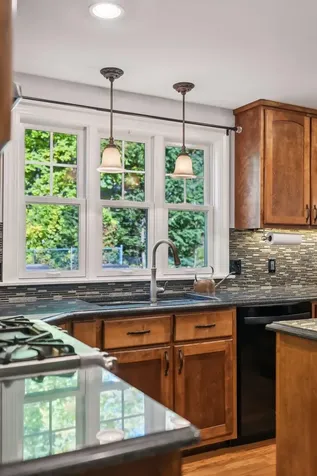 16 Brookside Drive Falmouth ME 04105
