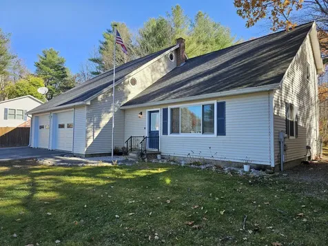9 Sandy Lane Skowhegan ME 04976