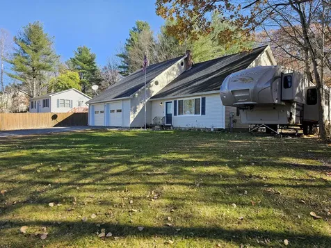 9 Sandy Lane Skowhegan ME 04976