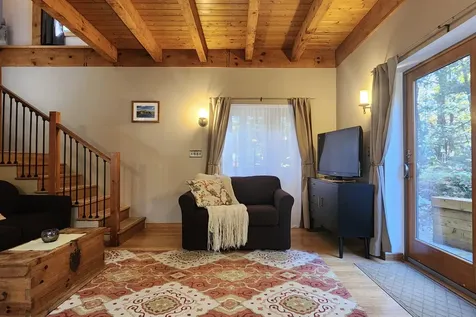 585 River Road Brunswick ME 04011