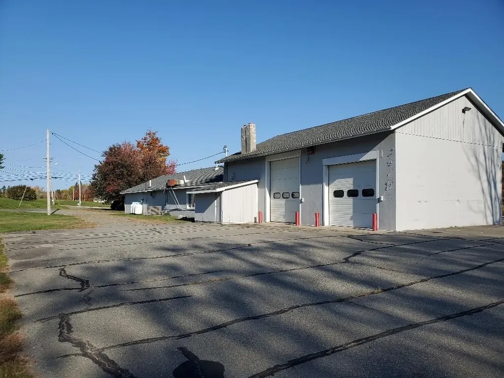 821 Houlton Road Baileyville ME 04694