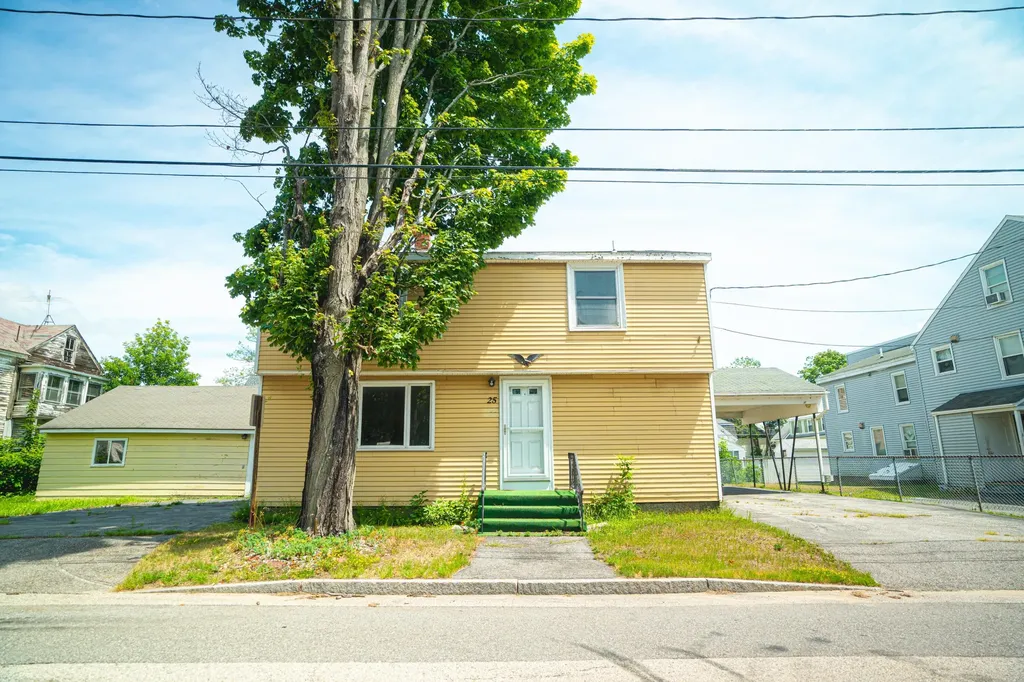 25 Green Street Saco ME 04072