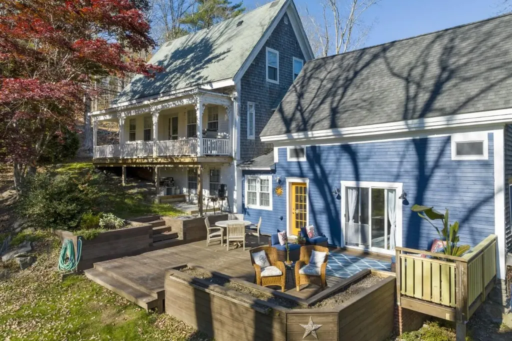 122 River Road Newcastle ME 04553