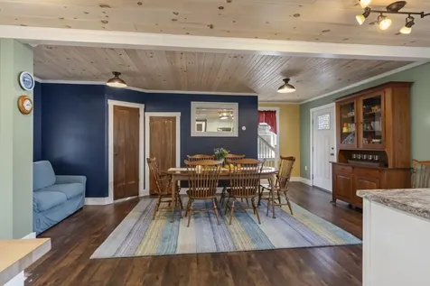 122 River Road Newcastle ME 04553