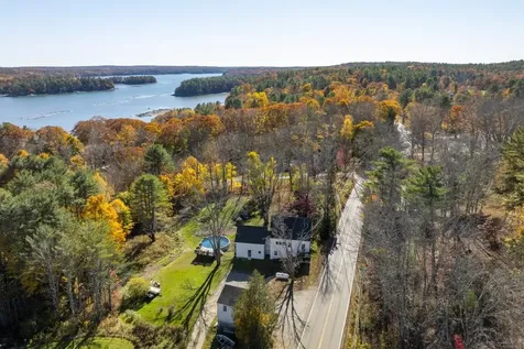 122 River Road Newcastle ME 04553