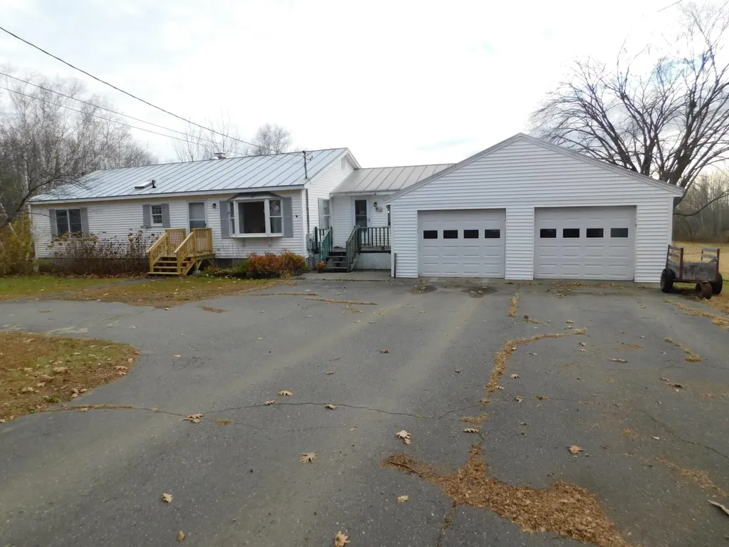 106 Porter Road Skowhegan ME 04976